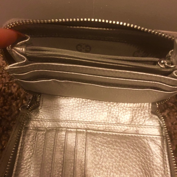 Tory Burch Wallet - Picture 2 of 6